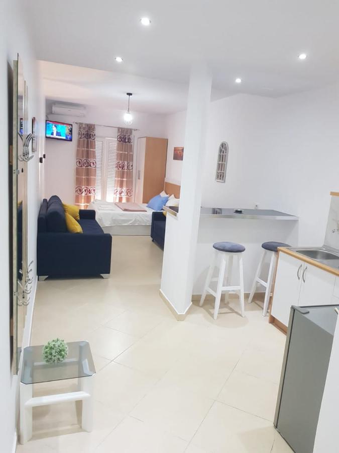 Studio By The Beach - Vlorë מראה חיצוני תמונה