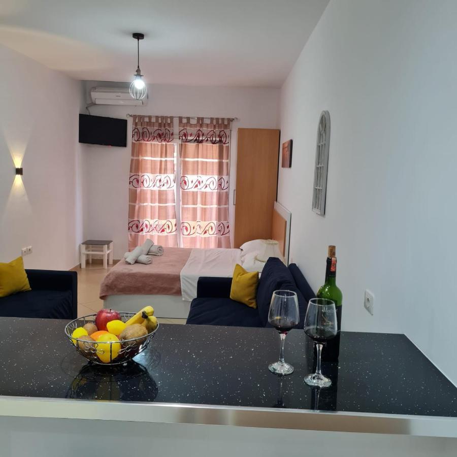 Studio By The Beach - Vlorë מראה חיצוני תמונה